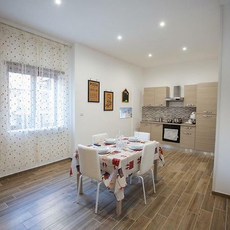 Marta House Διαμέρισμα Νάπολη Εξωτερικό φωτογραφία